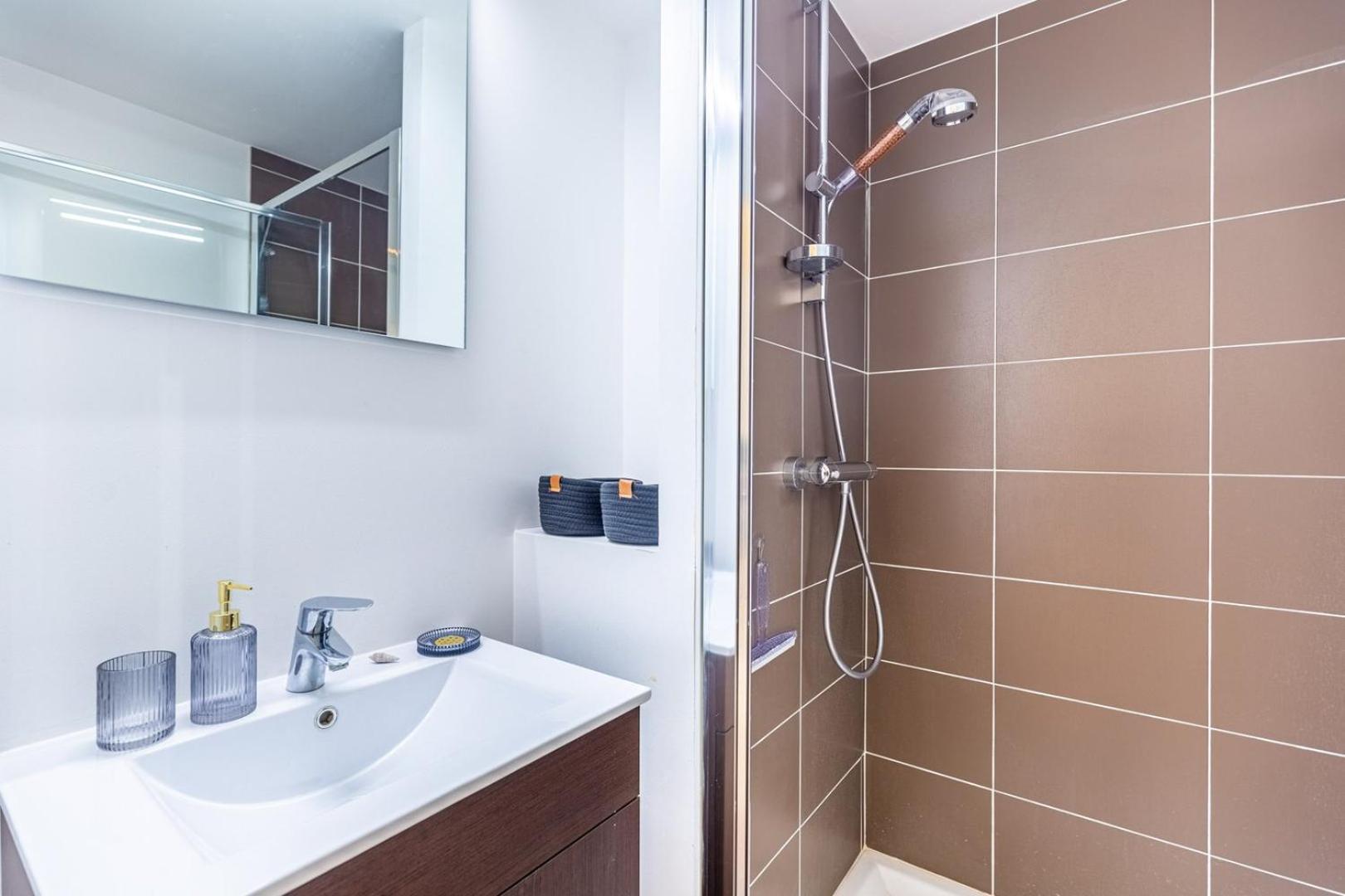 Guestready - Cozy Apt In Frederic & Isabelle Place ボルドー エクステリア 写真