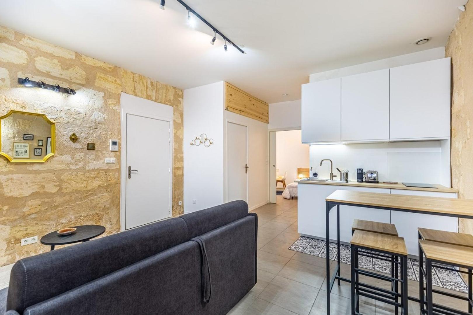 Guestready - Cozy Apt In Frederic & Isabelle Place ボルドー エクステリア 写真
